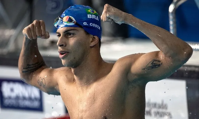 Imagem ilustrativa da imagem Guilherme Costa vence os 1.500 metros livre e soma 4 medalhas de ouro no Pan