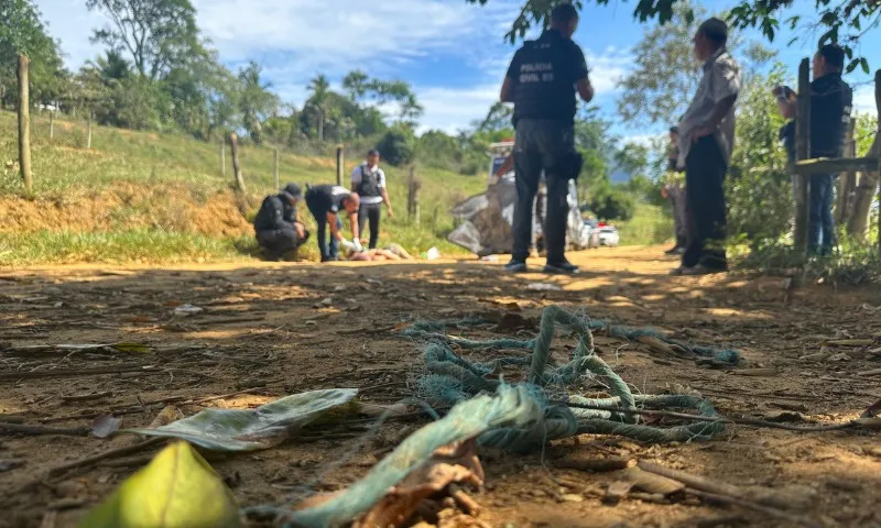Imagem ilustrativa da imagem Homem é amarrado, esfaqueado e morto com tiro na cabeça em Cariacica