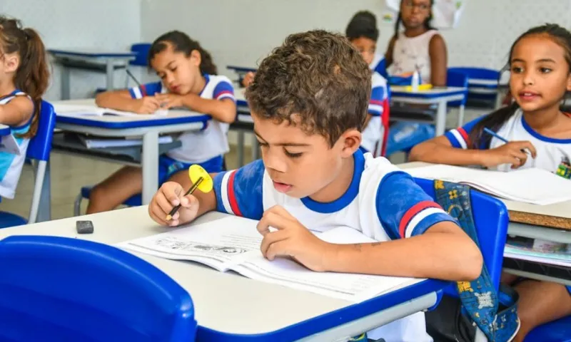 Imagem ilustrativa da imagem Linhares divulga datas de matrícula e pré-matrícula de escolas da rede pública