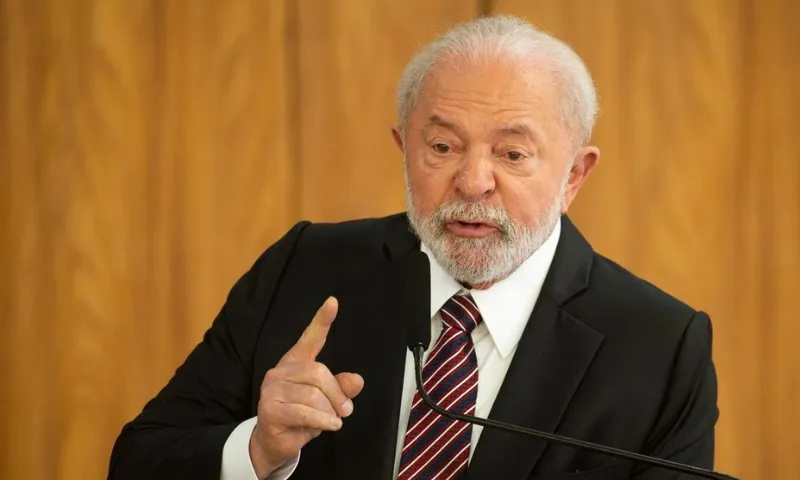 Imagem ilustrativa da imagem Lula desautorizou meta fiscal de Haddad por ciúmes