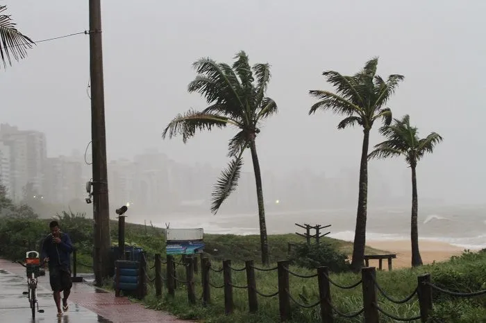 Imagem ilustrativa da imagem Marinha emite alerta de ventos fortes no litoral do ES