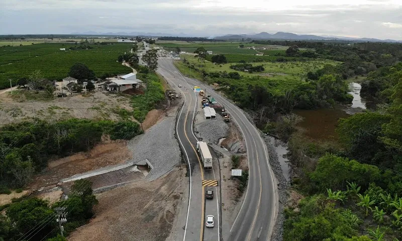 Imagem ilustrativa da imagem Obras da BR-101 devem ser retomadas em até 6 meses