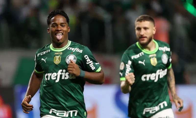 Imagem ilustrativa da imagem Palmeiras goleia América-MG, se isola na ponta e pode ser campeão no domingo