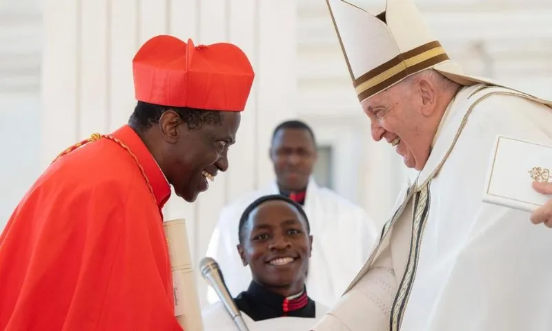 Imagem ilustrativa da imagem Papa diz que diversidade 'é indispensável' ao empossar novos cardeais