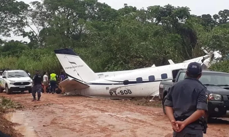 Imagem ilustrativa da imagem Queda de avião deixa 14 turistas mortos no interior do Amazonas