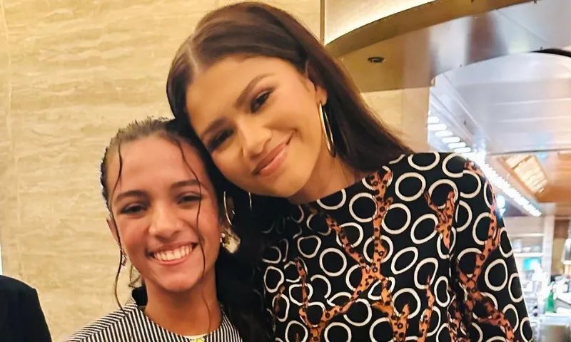 Imagem ilustrativa da imagem Rayssa Leal conhece Zendaya e publica foto ao lado da atriz