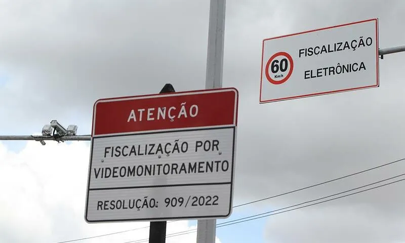 Imagem ilustrativa da imagem Rodovias do ES vão ter placas para diferenciar câmeras e radares