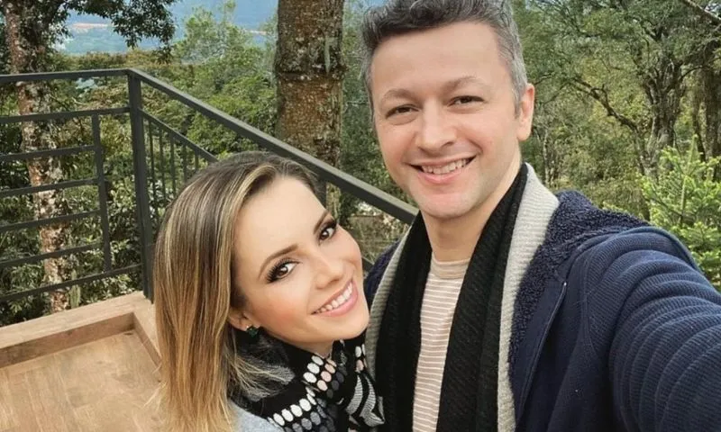 Imagem ilustrativa da imagem Sandy e Lucas Lima anunciam fim do casamento após 24 anos juntos