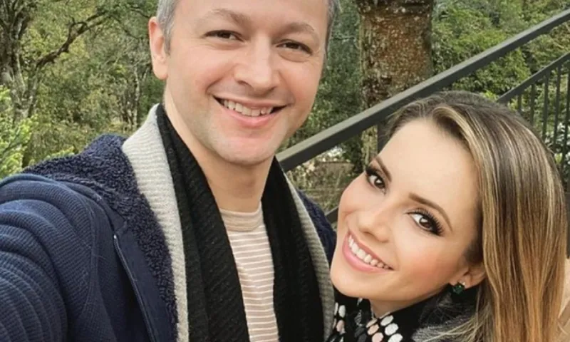 Imagem ilustrativa da imagem Sandy e Lucas Lima desistem do divórcio e reatam o casamento