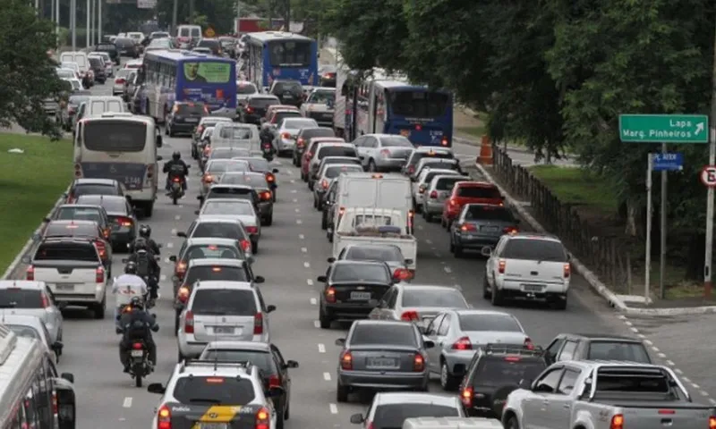 Imagem ilustrativa da imagem São Paulo 443 quilômetros de lentidão em dia de greve do Metrô e trem