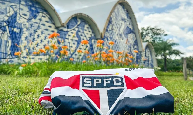 Imagem ilustrativa da imagem São Paulo vai até BH para estragar festa do Atlético-MG em despedida de Réver