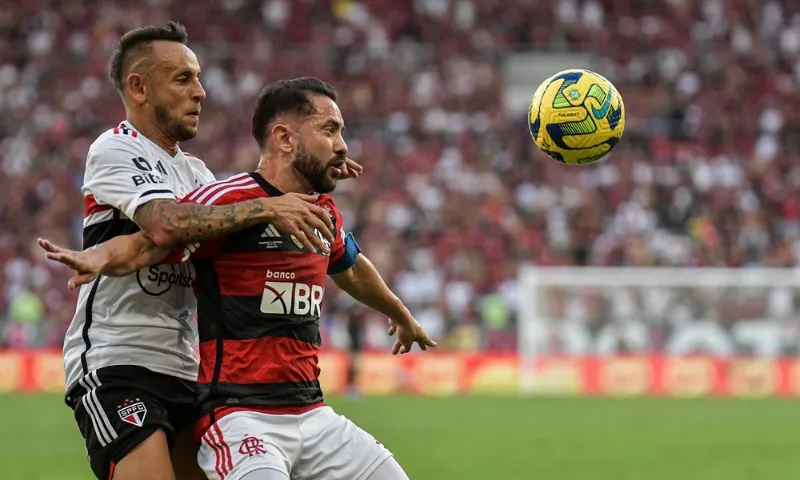 Imagem ilustrativa da imagem São Paulo x Flamengo: rubro-negro busca confirmar vaga direta na Libertadores