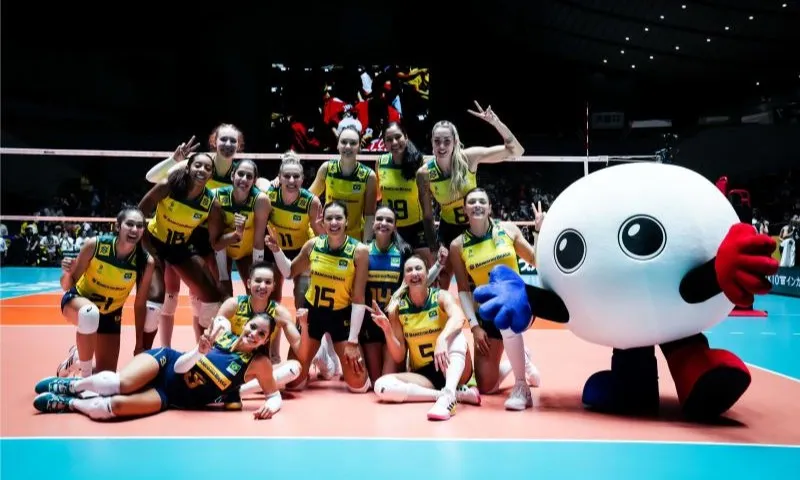 Imagem ilustrativa da imagem Seleção feminina de vôlei inicia pré-olímpico com vitória em cima da Argentina