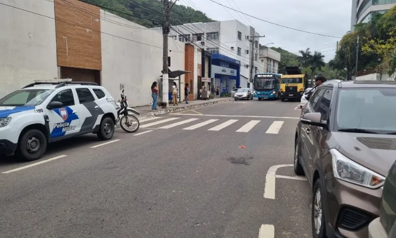 Imagem ilustrativa da imagem Suspeito é morto ao tentar assaltar mulher de policial civil na Praia da Costa