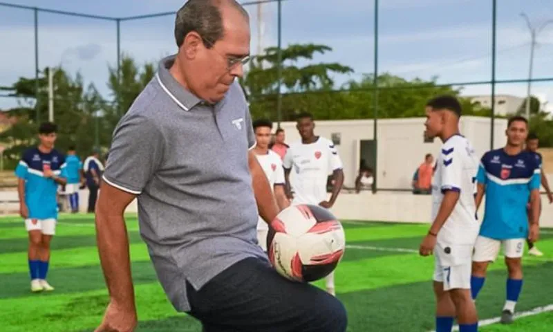 Imagem ilustrativa da imagem “Tenho relação com todos e estou na rua todos os dias”, diz prefeito de Jaboatão