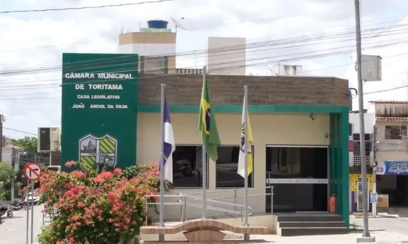 Imagem ilustrativa da imagem Toritama: salários de vereadores, vice e prefeito aumentam em 40%