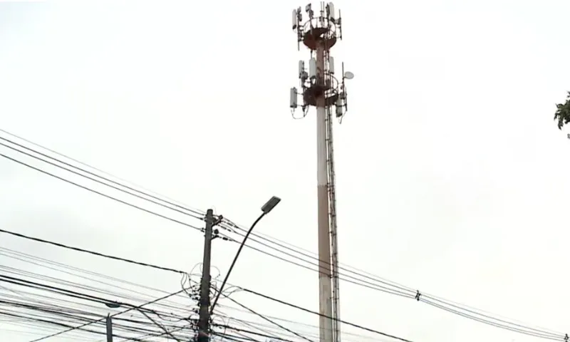 Imagem ilustrativa da imagem Trabalhador cai de torre de telefonia na Serra durante serviço de manutenção