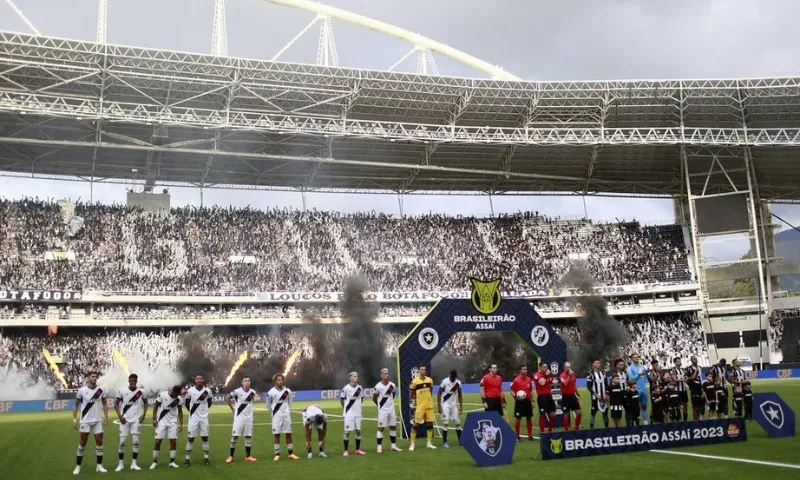Imagem ilustrativa da imagem Vasco x Botafogo: clássico carioca é encarado como final para os dois lados