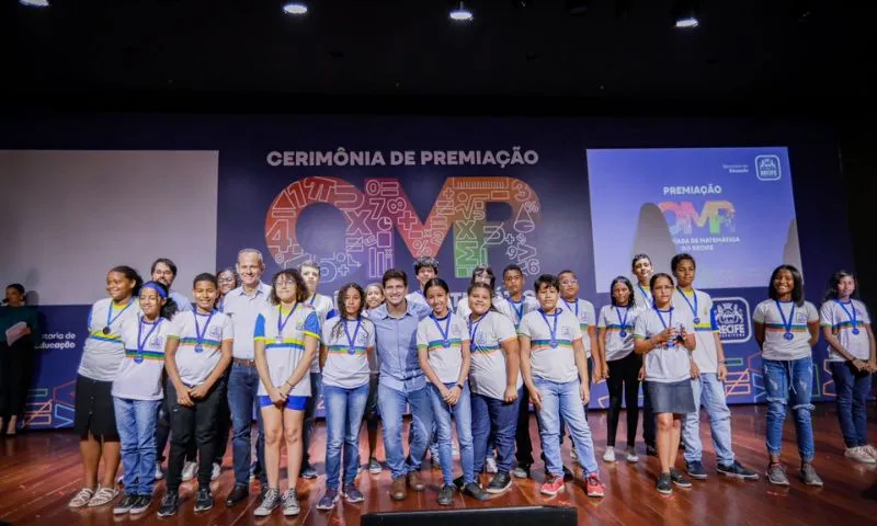 Imagem ilustrativa da imagem Vencedores da  Olimpíada de Matemática do Recife ganham viagem internacional