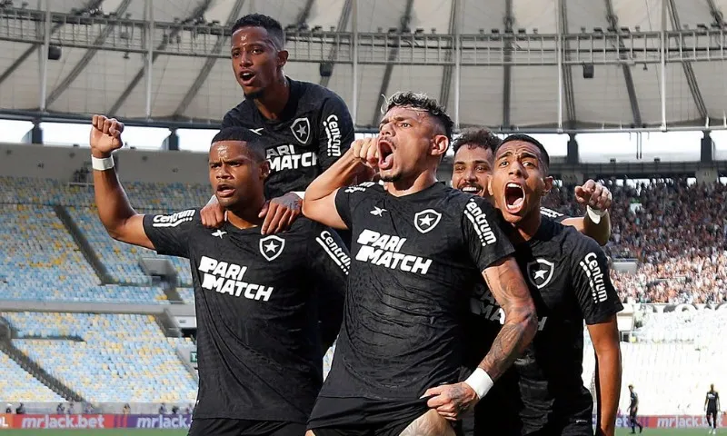 Imagem ilustrativa da imagem Volta do Brasileiro traz Botafogo empolgado e estreia de Tite