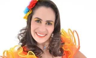 Imagem ilustrativa da imagem Coral natalino e show de Ilana Ventura iluminam a Avenida Rosa e Silva