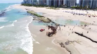 Imagem ilustrativa da imagem Encontrado corpo de adolescente desaparecido na Praia do Pina: veja o vídeo