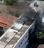 Imagem ilustrativa da imagem Incêndio destrói apartamento na Encruzilhada, Zona Norte do Recife