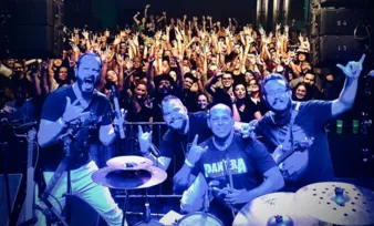 Imagem ilustrativa da imagem Retrô Fest reúne artistas para resgatar clássicos do pop rock no Recife
