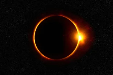 Imagem ilustrativa da imagem AO VIVO | Acompanhe o eclipse anular do Sol em casa