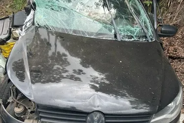 Imagem ilustrativa da imagem Acidente deixa dois mortos e interdita BR-262 no ES