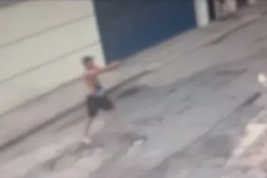 Imagem ilustrativa da imagem Adolescente atira em homem para cobrar dívida de acidente na Serra