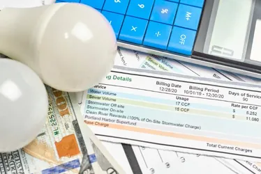 Imagem ilustrativa da imagem Aneel mantém bandeira verde em novembro e conta de luz segue sem taxa adicional
