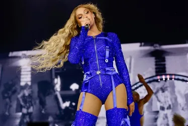 Imagem ilustrativa da imagem Após calor em Taylor Swift, vídeo do show de Beyoncé com água de graça viraliza