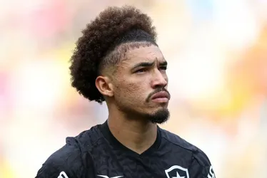 Imagem ilustrativa da imagem Após torção de Nino, Diniz convoca Adryelson para enfrentar o Uruguai