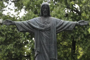 Imagem ilustrativa da imagem Arte e história nos monumentos de cemitérios