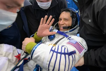 Imagem ilustrativa da imagem Astronauta volta à Terra após sufoco no espaço e revela arrependimento