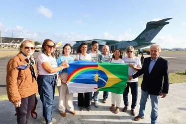 Imagem ilustrativa da imagem Avião trazendo brasileiros de Israel chega ao Recife