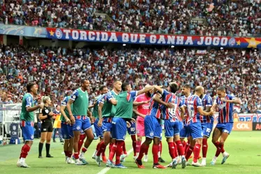 Imagem ilustrativa da imagem Bahia vence o Fortaleza e abre quatro pontos para o Z4 do Brasileiro