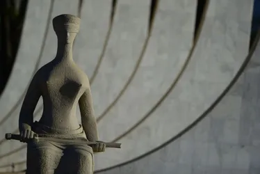 Imagem ilustrativa da imagem Banco vai poder retomar imóvel de devedor sem precisar ir à Justiça