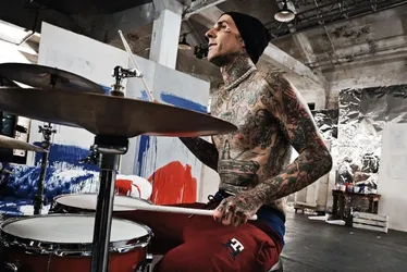 Imagem ilustrativa da imagem Baterista do Blink-182 se irrita com brasileiro e ameaça cancelar show no País