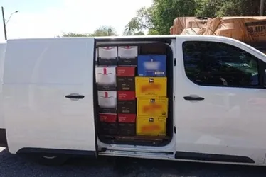 Imagem ilustrativa da imagem Bebidas avaliadas em R$ 40 mil são apreendidas no ES