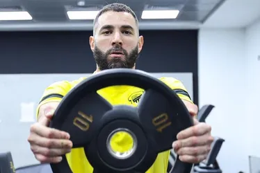Imagem ilustrativa da imagem Benzema diz que trocou Real Madrid pela Arábia para ter paz como muçulmano