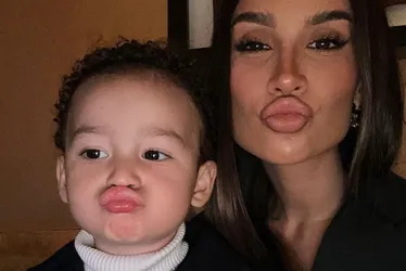 Imagem ilustrativa da imagem Bianca Andrade e filho sofrem acidente de carro no Rio Janeiro