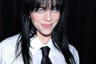 Imagem ilustrativa da imagem Billie Eilish abre jogo sobre relação com o corpo e sexualidade em entrevista