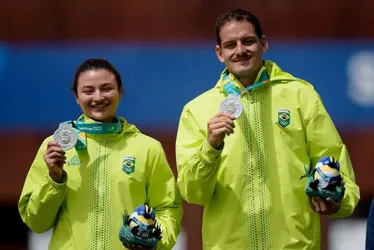Imagem ilustrativa da imagem Brasil conquista mais 2 pratas no tiro com arco e vaga em Paris 2024
