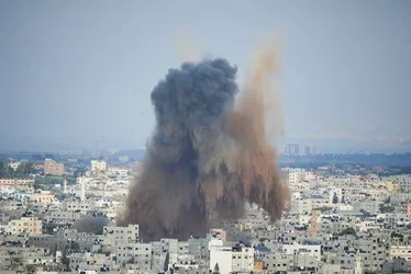 Imagem ilustrativa da imagem Brasil pede que Israel não bombardeie abrigo de seus cidadãos em Gaza