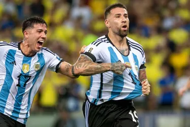 Imagem ilustrativa da imagem Brasil perde para Argentina em jogo marcado por briga nas arquibancadas do Maracanã