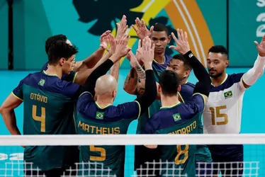 Imagem ilustrativa da imagem Brasil vence o México no vôlei e decidirá vaga na semi com Cuba