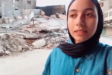 Imagem ilustrativa da imagem Brasileira em Gaza interrompe entrevista após bombardeio