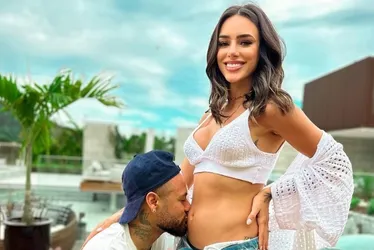 Imagem ilustrativa da imagem Bruna Biancardi dá entrada em maternidade sem Neymar, diz colunista